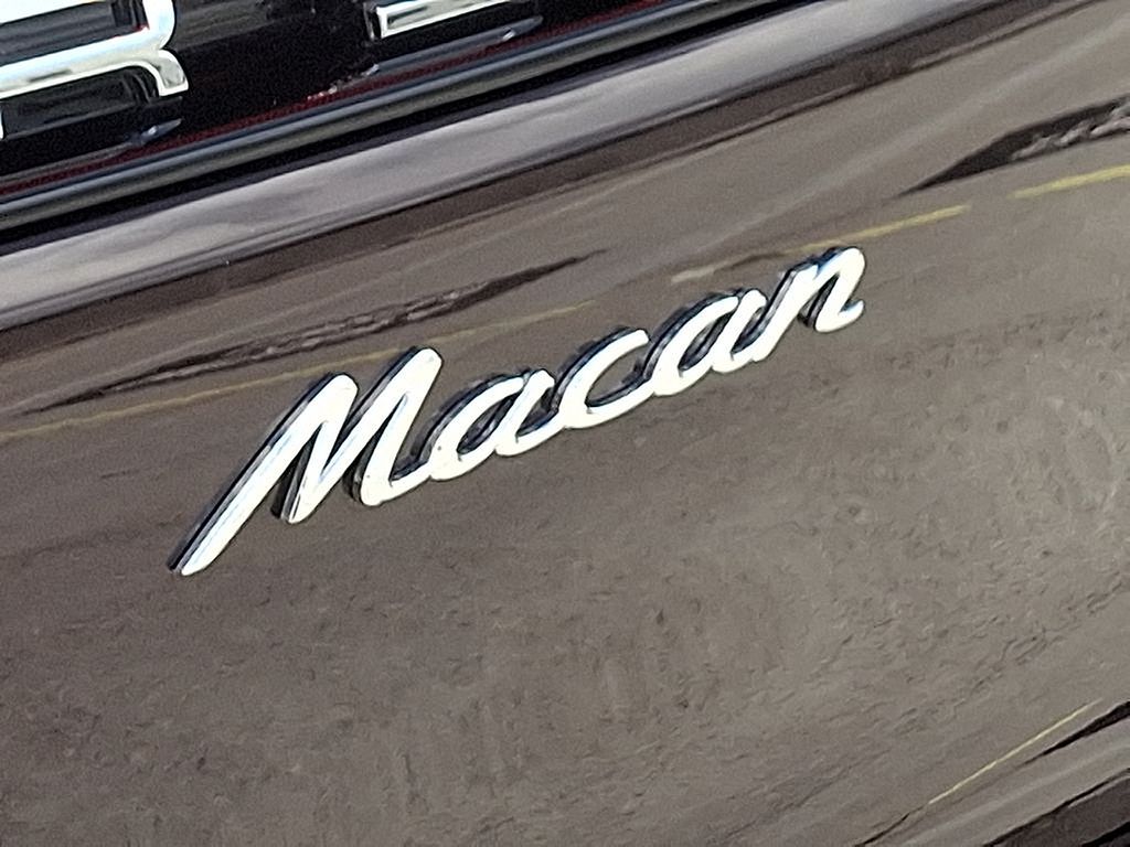 Thumbnail: 2025 Porsche Macan - 31