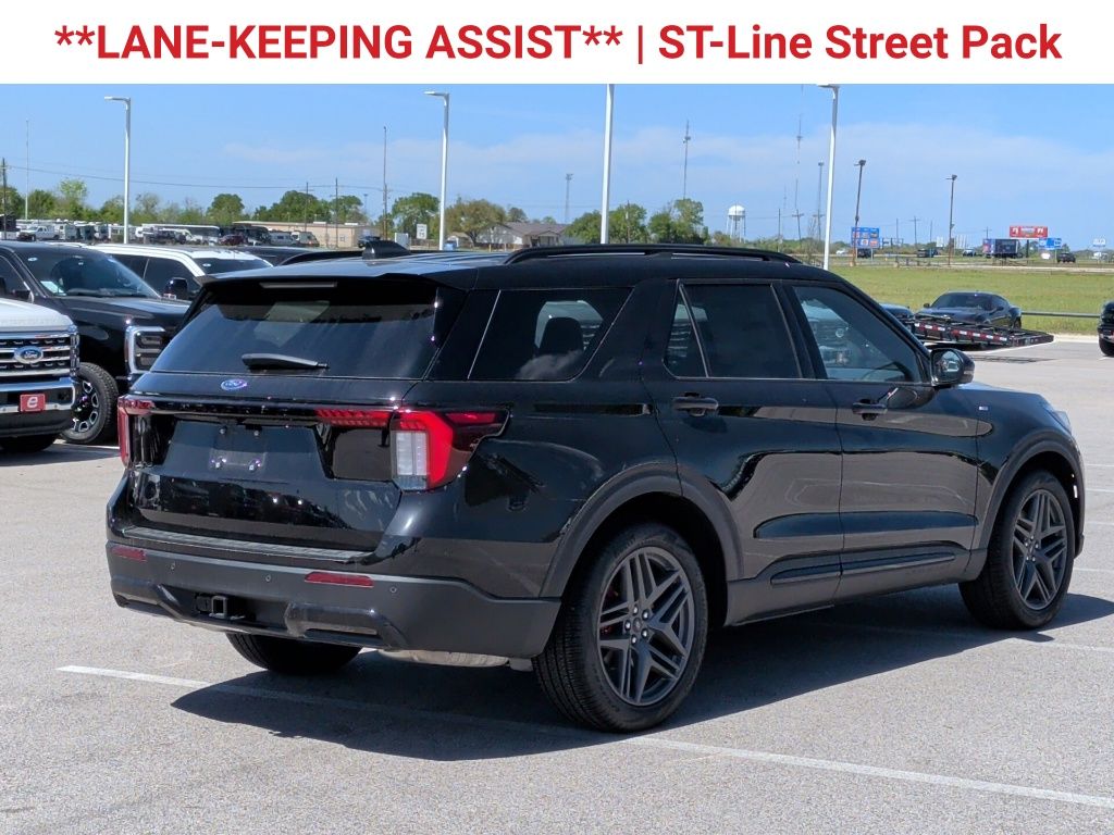 2026 Ford Explorer ST-Line - 9