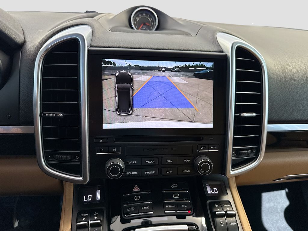 Thumbnail: 2017 Porsche Cayenne - 15