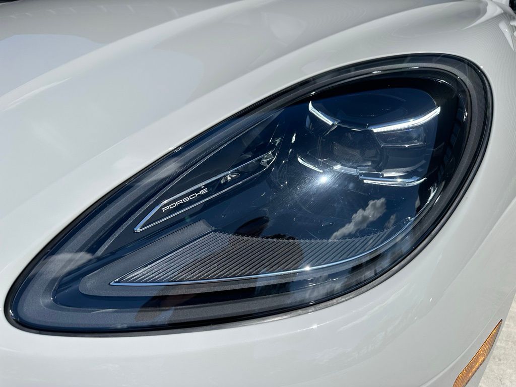 Thumbnail: 2025 Porsche Macan - 13