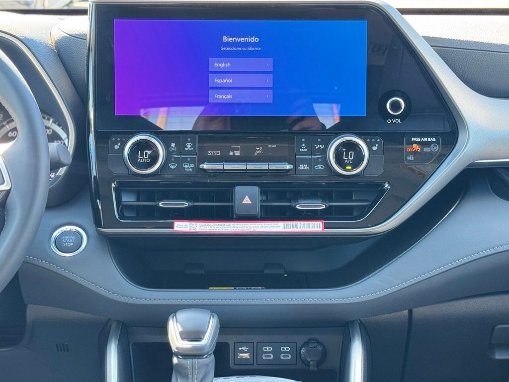New 2026 Toyota Highlander SUV