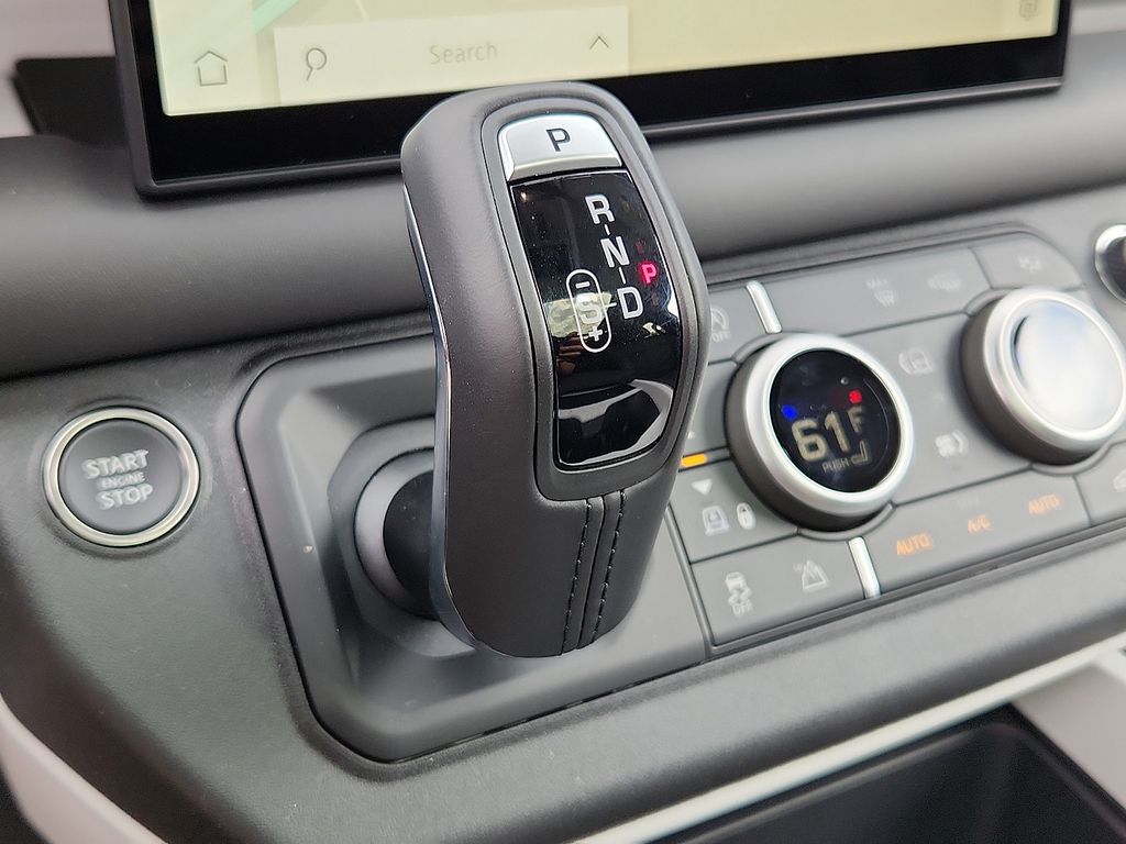 2025 Land Rover Defender 130 7