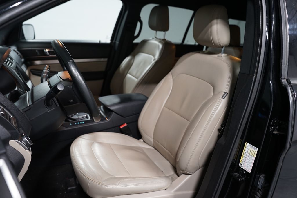 Thumbnail: 2018 Ford Explorer - 6