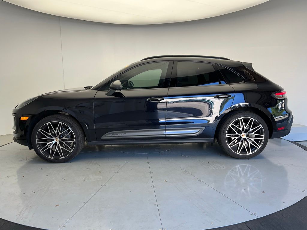 Thumbnail: 2024 Porsche Macan - 2