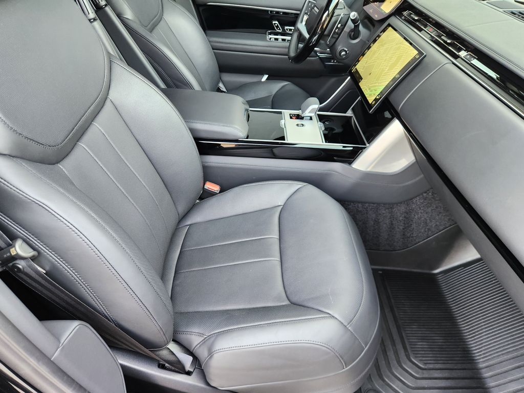 2024 Land Rover Range Rover SE Black at Bayway Cadillac of The Woodlands