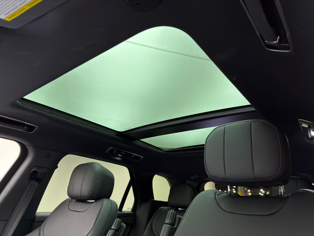 Thumbnail: 2024 Land Rover Range Rover Sport - 11