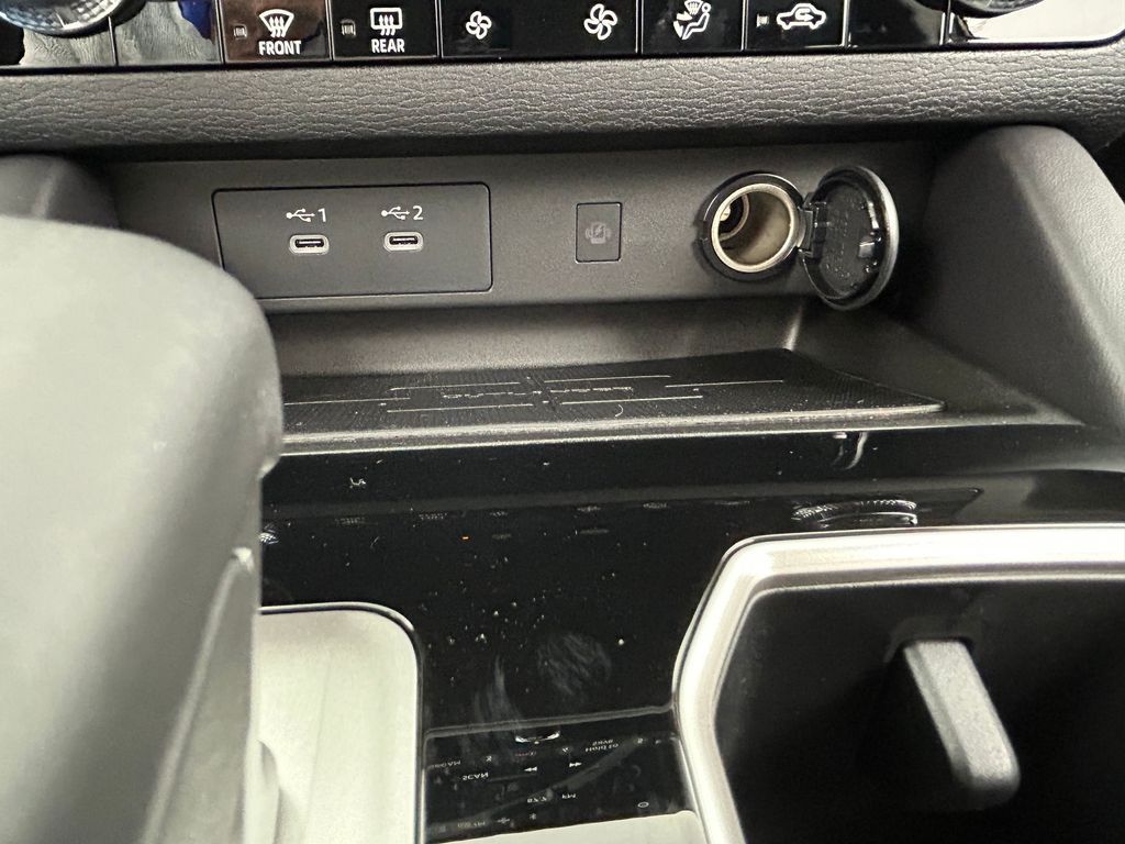 New 2026 Graphite Gray Mitsubishi SE image 26