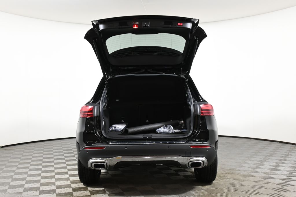 2025 Mercedes-Benz GLA 250 4MATIC 26