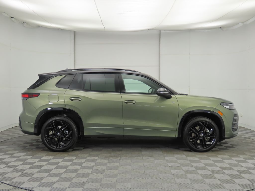 Thumbnail: 2025 Volkswagen Tiguan - 5