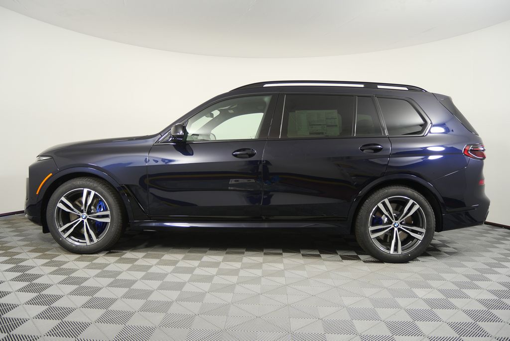 Thumbnail: 2026 BMW X7 - 6