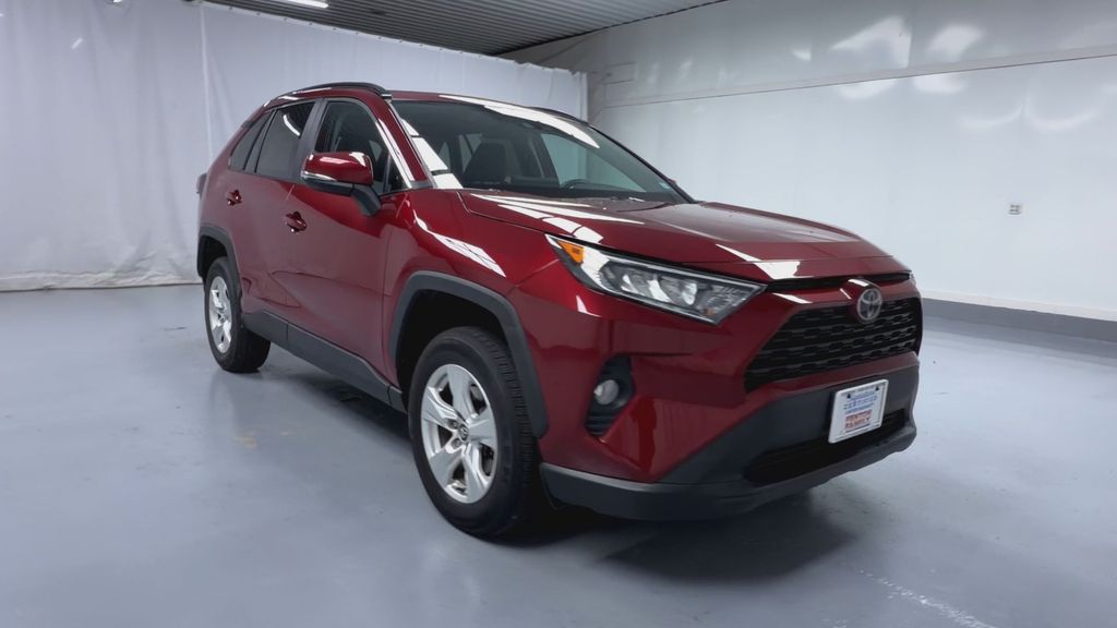 Used 2020 Toyota RAV4 XLE with VIN 2T3P1RFV0LC131191 for sale in Northfield, Minnesota