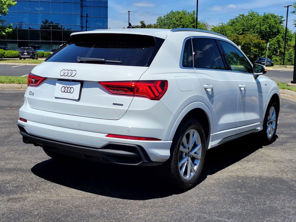 Thumbnail: 2024 Audi Q3 - 7