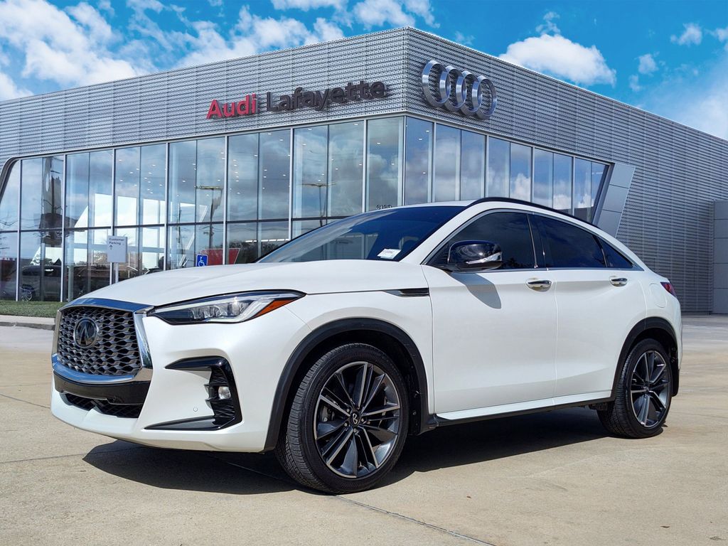 Radiant White 2025 INFINITI QX55 Essential AWD SUV / Crossover All-Wheel Drive Continuously Variable Transmission