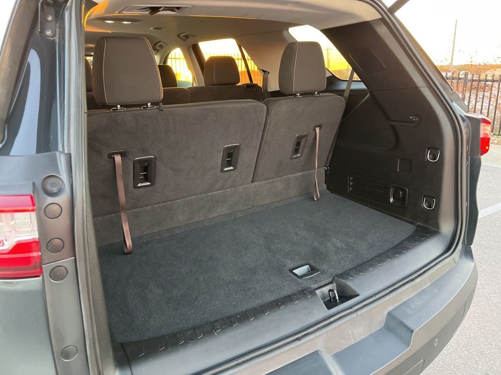 Thumbnail: 2020 Chevrolet Traverse - 10