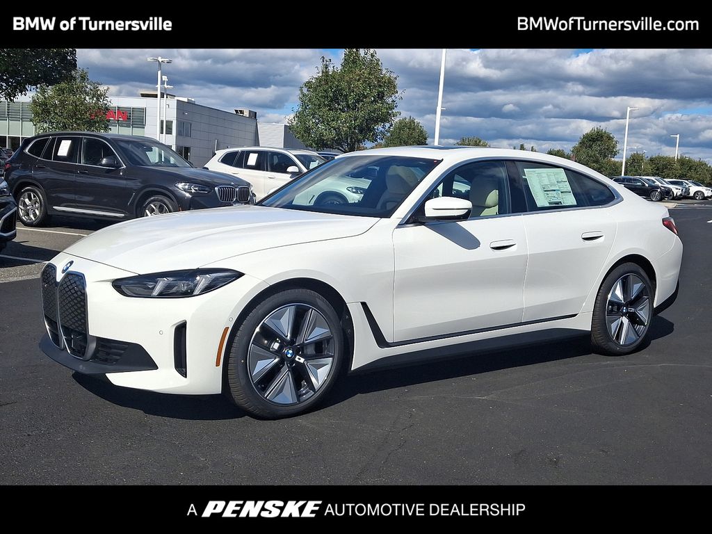 2025 BMW i4 xDrive40 -
                Turnersville, NJ