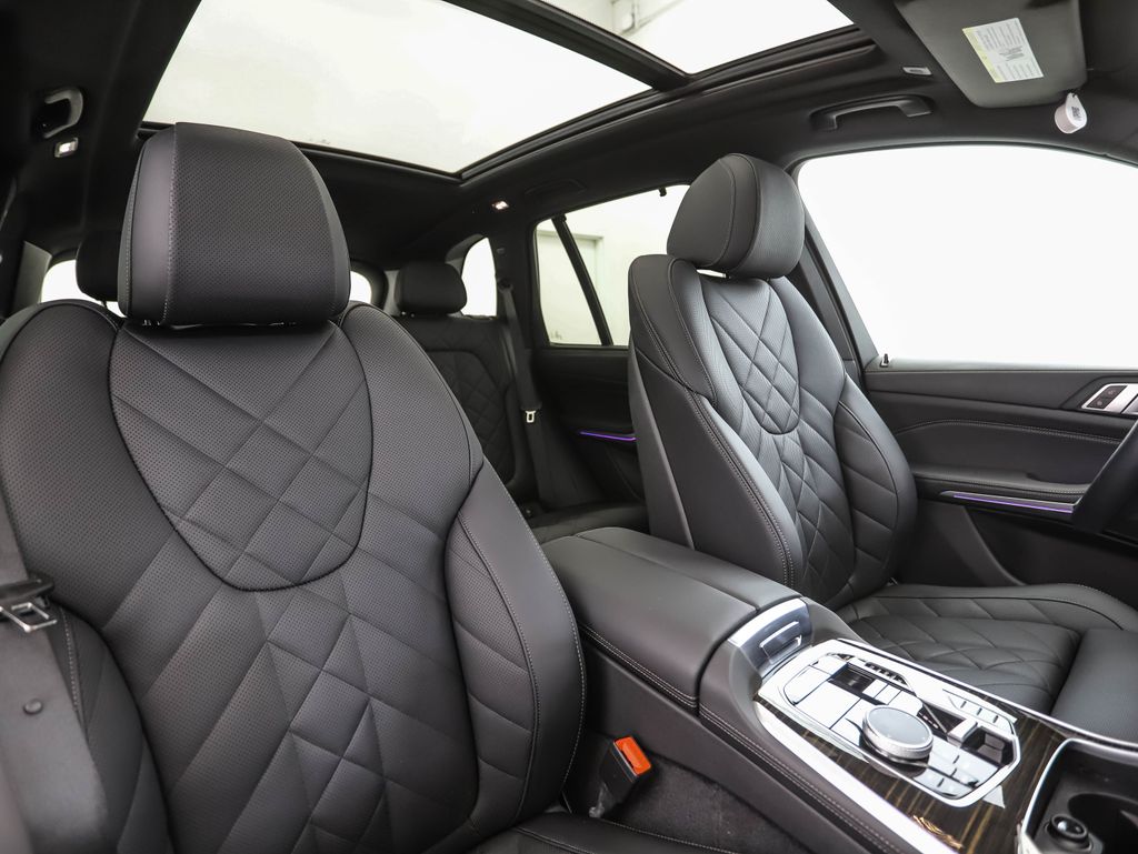 Thumbnail: 2024 BMW X5 - 32