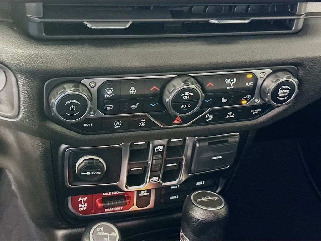 Thumbnail: 2024 Jeep Gladiator - 15