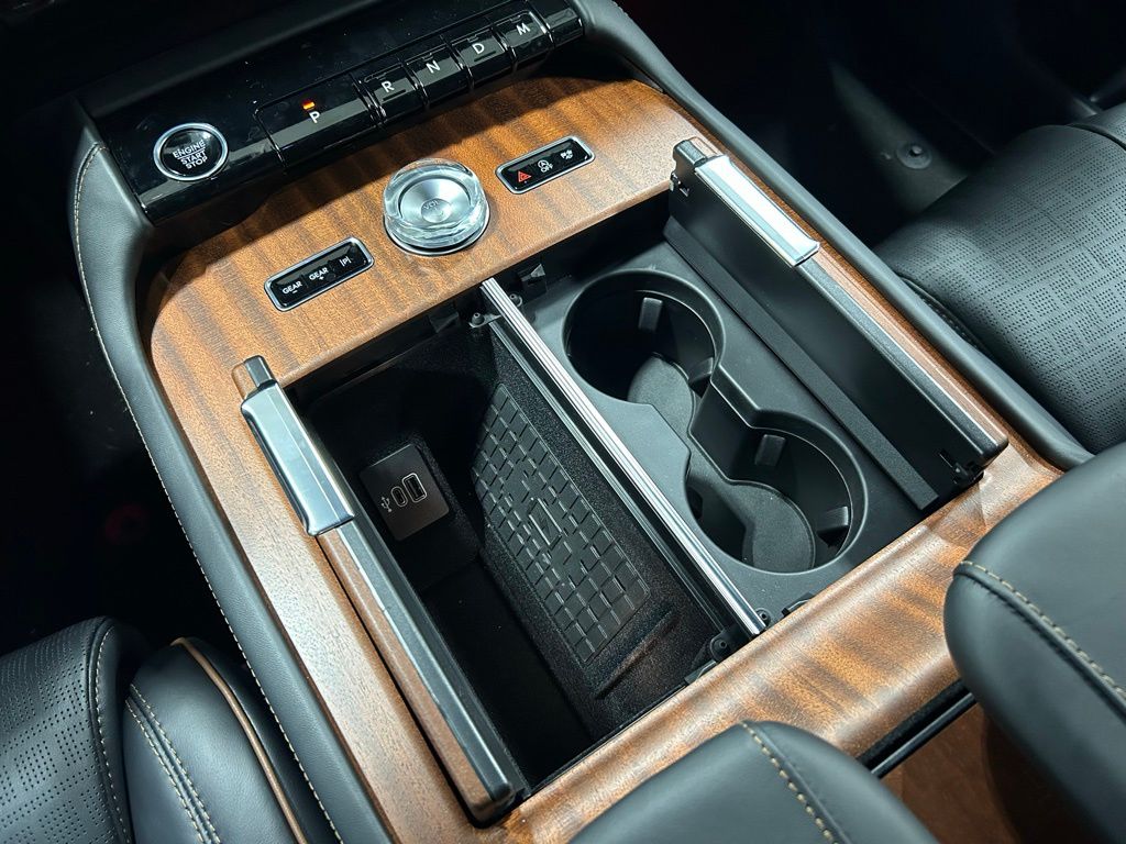 new 2026 Lincoln Navigator L car, priced at $130,970