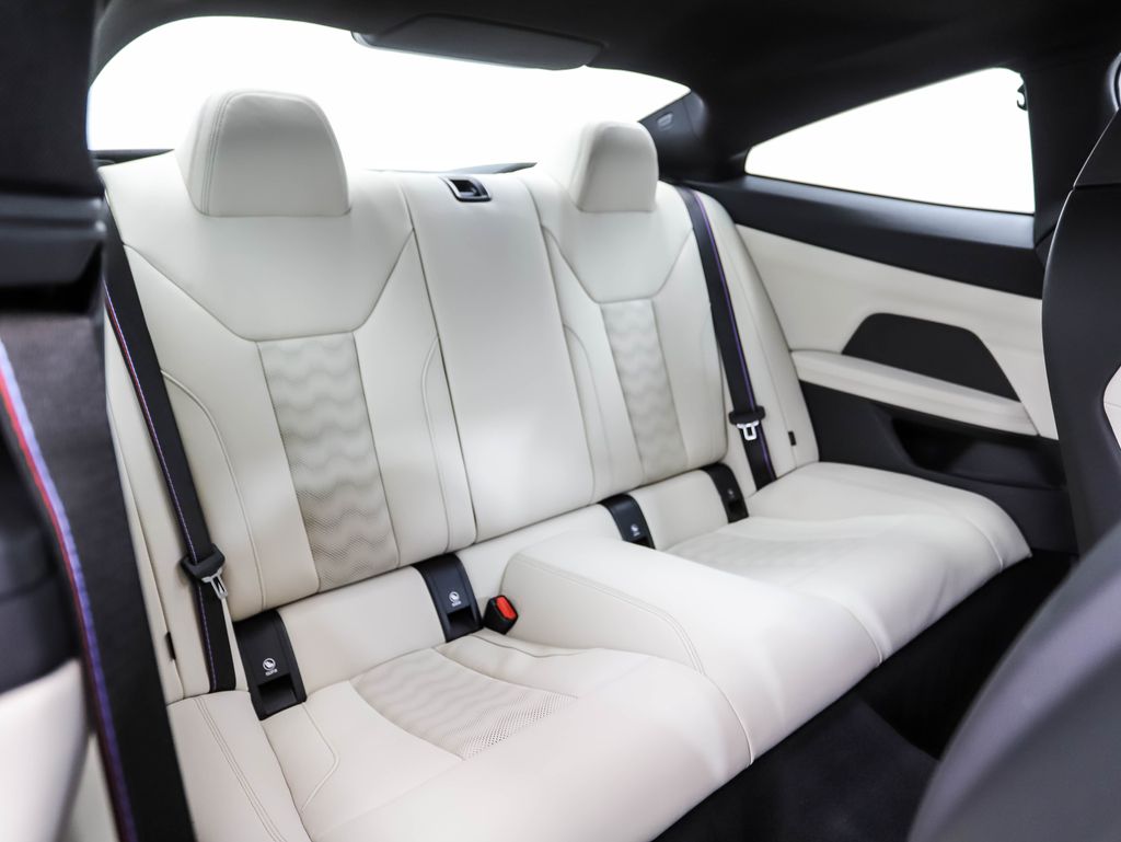 Thumbnail: 2024 BMW M4 - 25