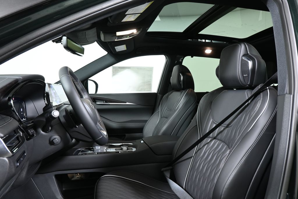 Thumbnail: 2026 INFINITI QX60 - 13