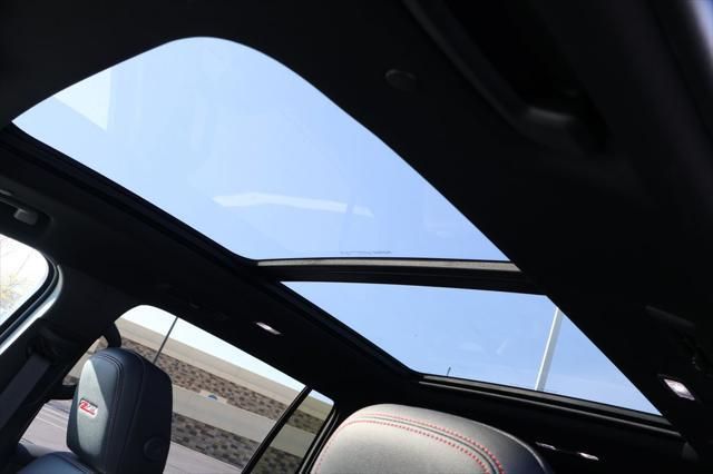 Thumbnail: 2026 Chevrolet Traverse - 16