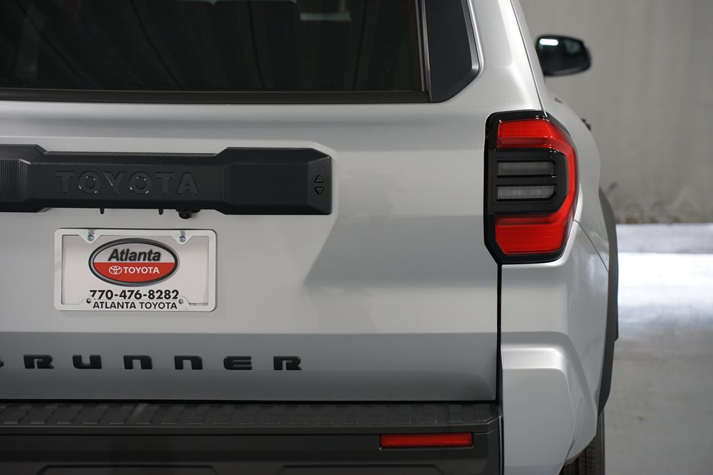 Thumbnail: 2025 Toyota 4Runner - 10