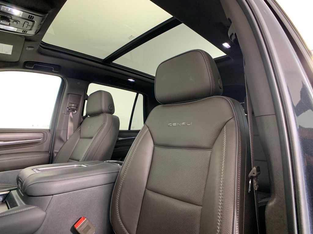 2021 GMC Yukon Denali 13