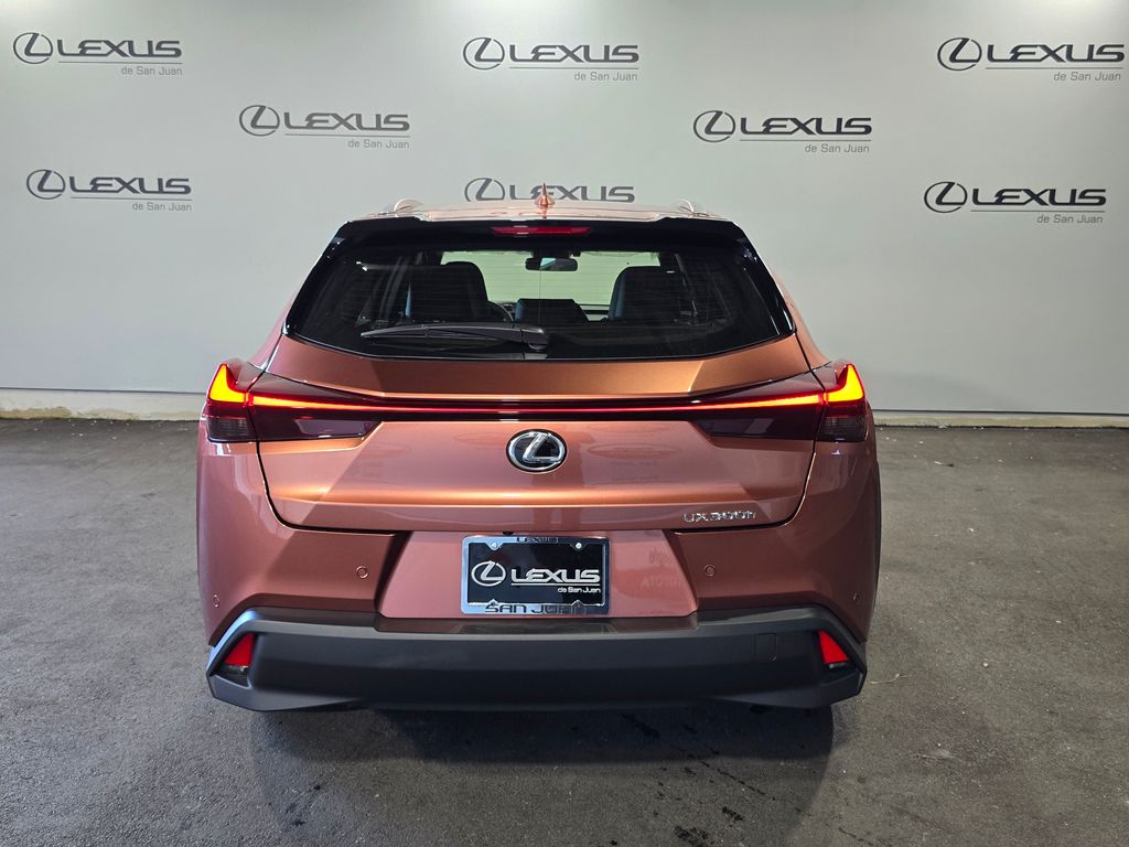Thumbnail: 2026 Lexus UX - 9