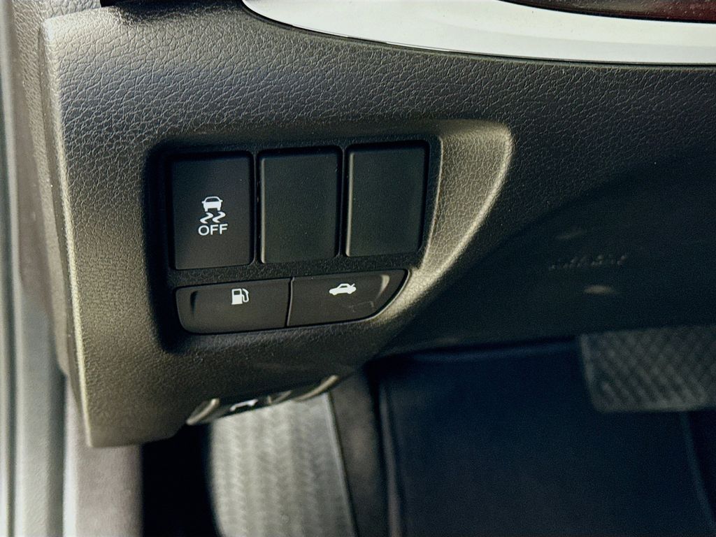 Thumbnail: 2015 Acura TLX - 10