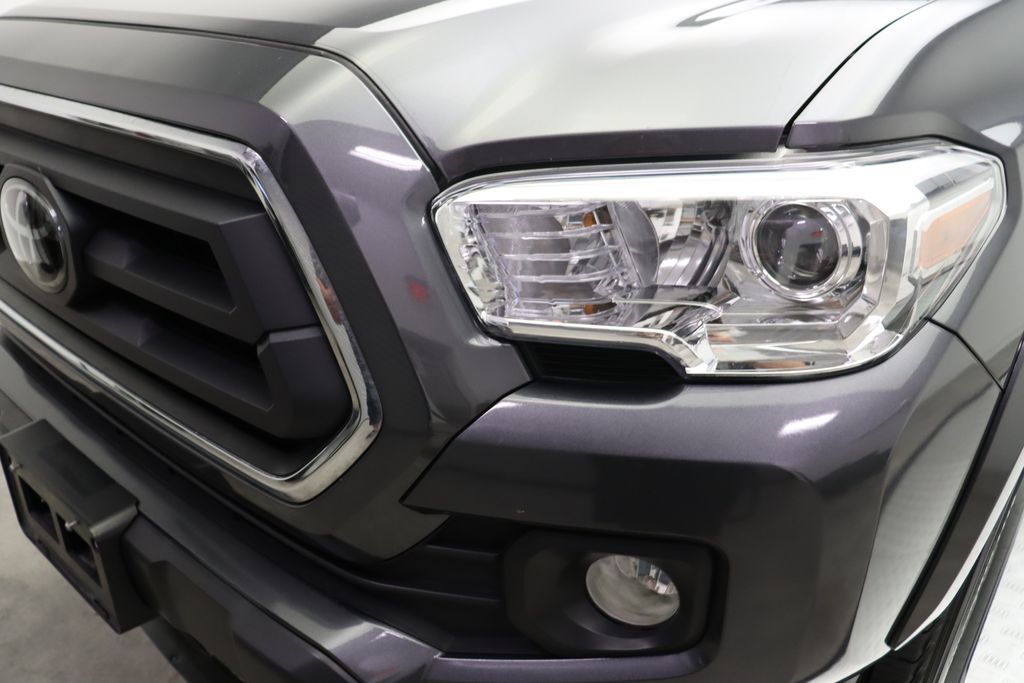 2023 Toyota Tacoma SR5 3