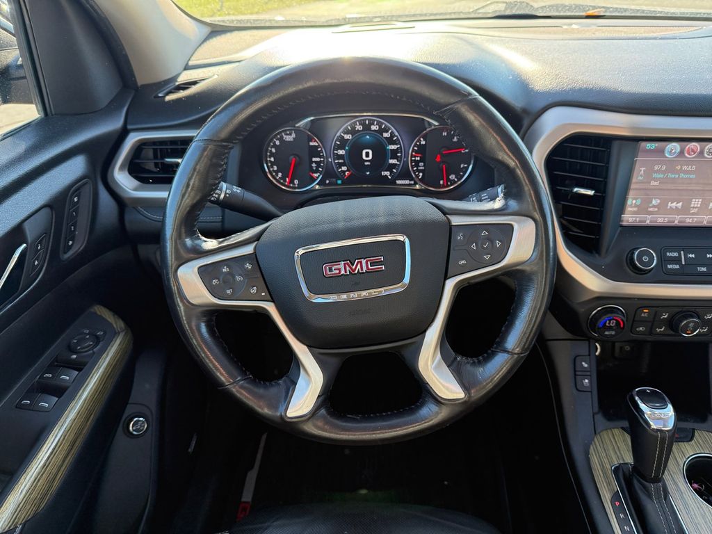 2018 GMC Acadia Denali 11