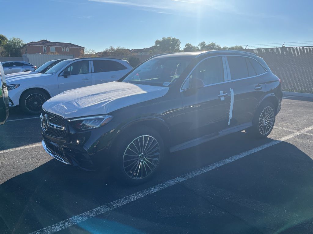 Thumbnail: 2026 Mercedes-Benz GLC - 2