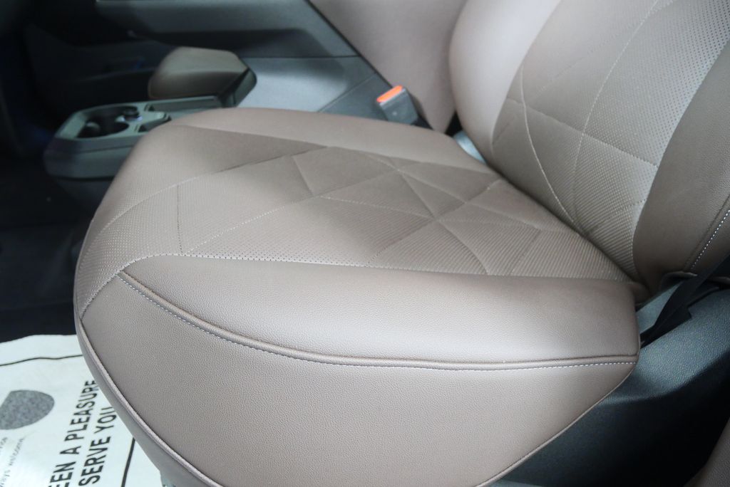 Thumbnail: 2025 BMW iX - 10