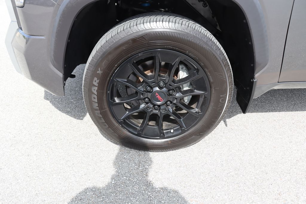 Thumbnail: 2022 Toyota Tundra - 4