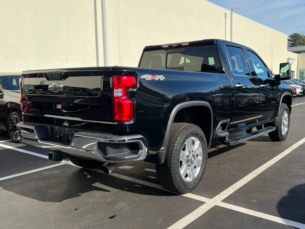 Thumbnail: 2023 Chevrolet Silverado 2500 - 4