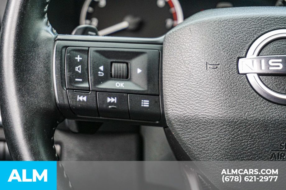 Used 2025 Silver Nissan SV image 28