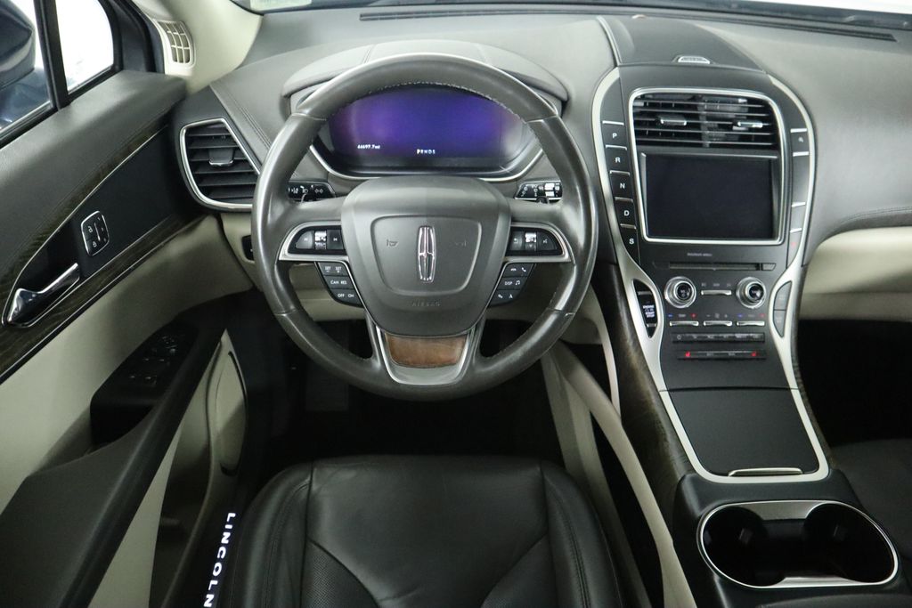 2019 Lincoln Nautilus Select 10