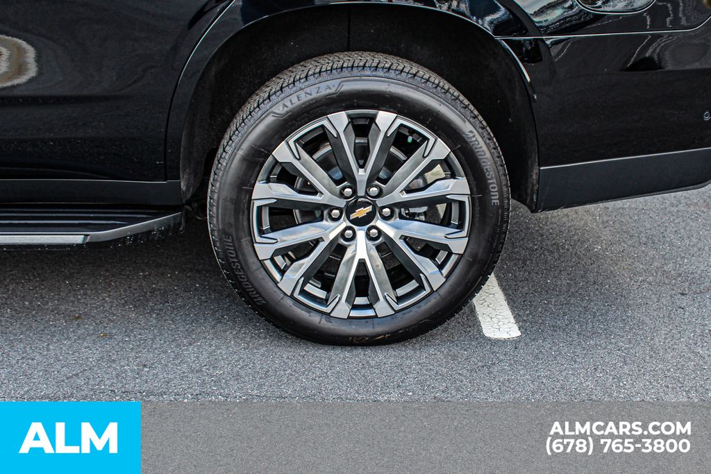 Used 2026 Black Chevrolet High Country image 16
