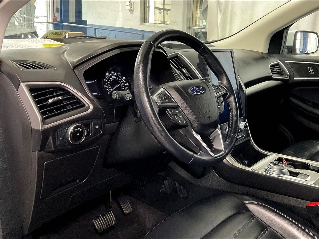 2023 Ford Edge — photo 8