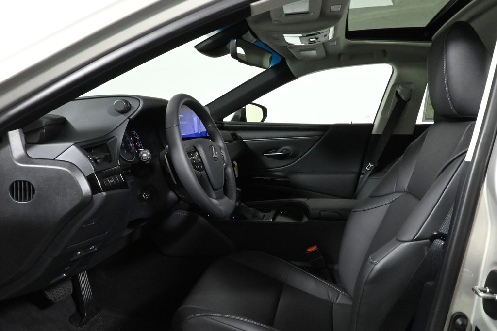 2025 Lexus ES 350 3