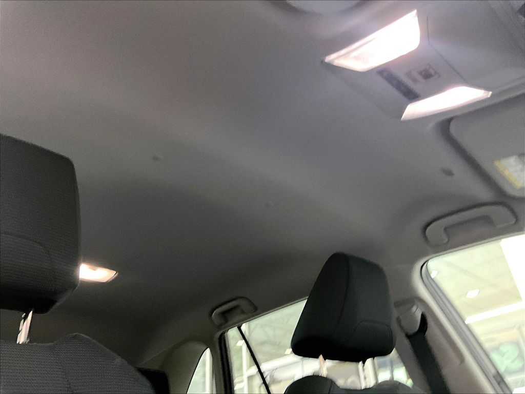 2023 Toyota RAV4 — photo 22