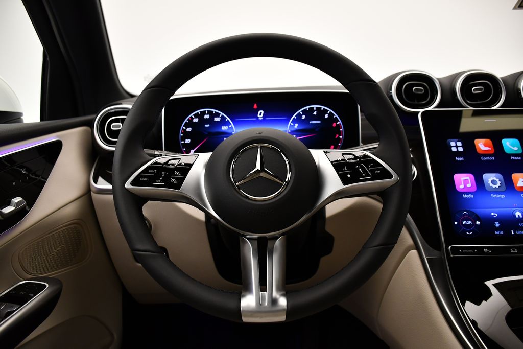 Thumbnail: 2025 Mercedes-Benz GLC - 20