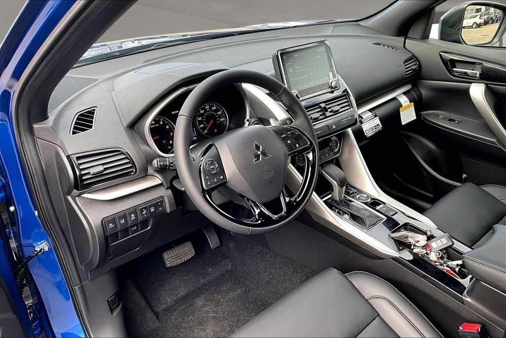 New 2026 Blue Mitsubishi SEL image 8