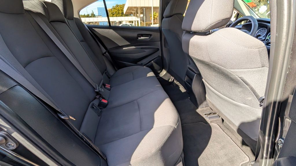 Used 2021 Toyota Corolla LE 4D Sedan