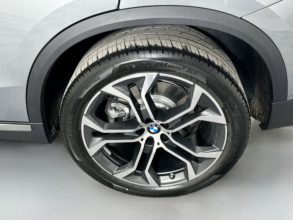 Thumbnail: 2026 BMW X5 - 23