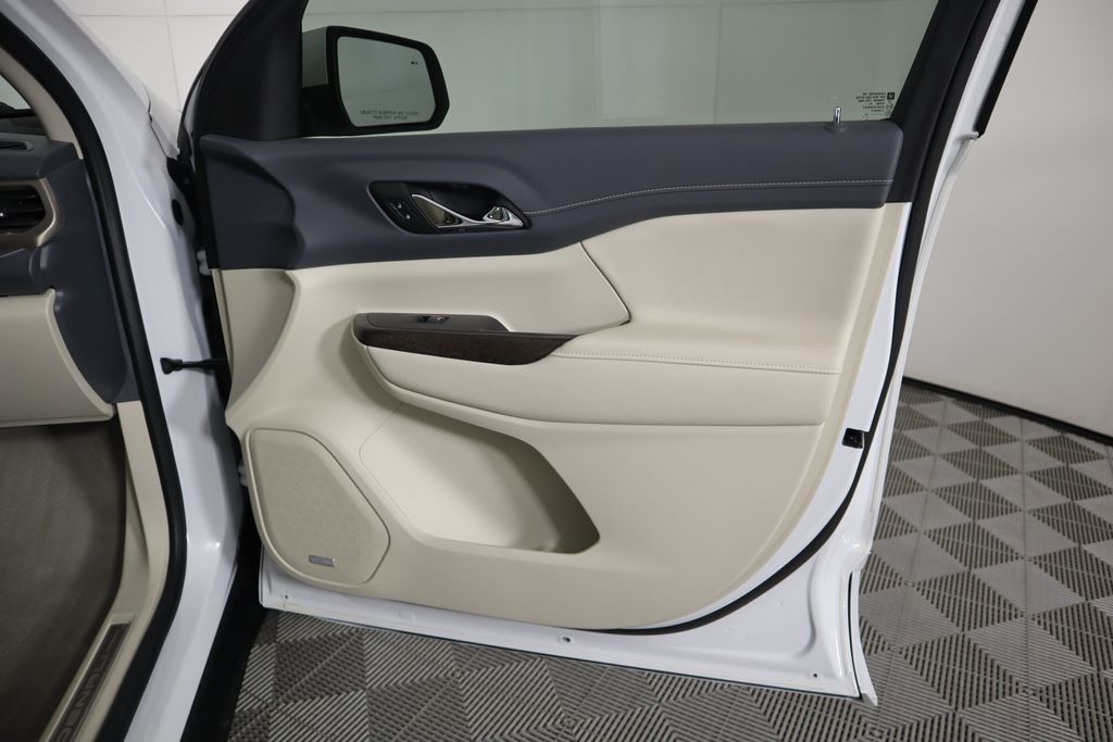 2021 GMC Acadia Denali 25