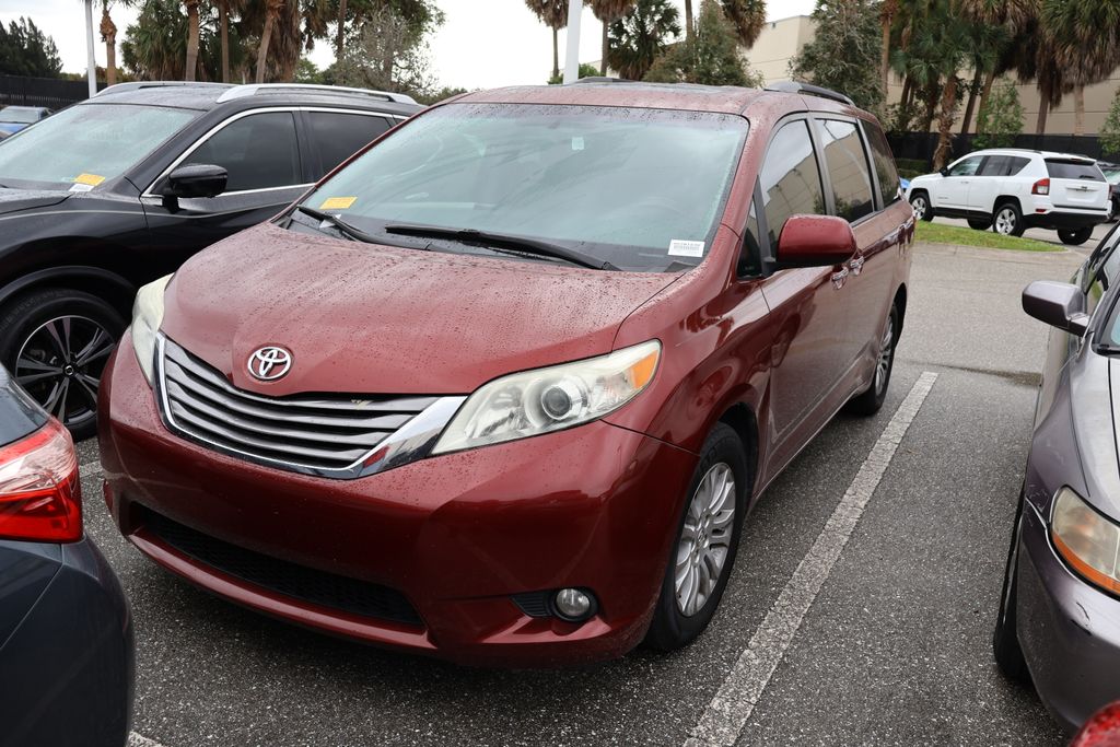 2017 Toyota Sienna XLE Premium -
                  West Palm Beach, FL