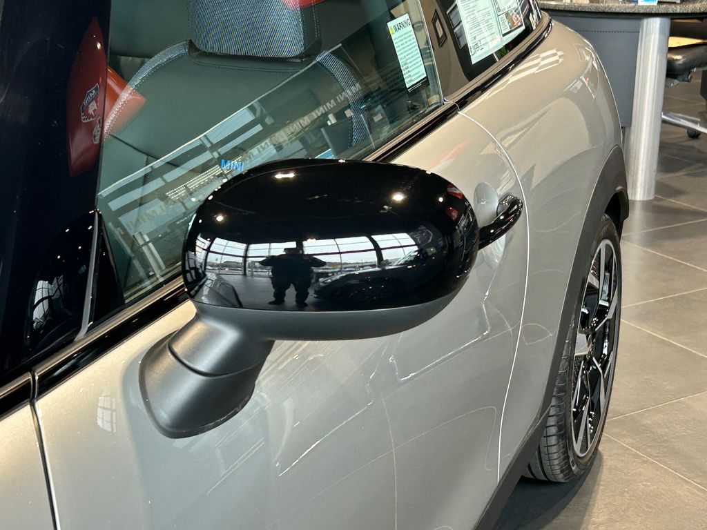 Thumbnail: 2026 MINI Cooper - 10