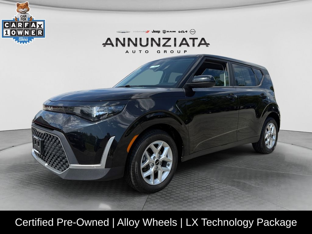Fusion Black 2023 Kia Soul SUV / Crossover Front-Wheel Drive Continuously Variable Transmission