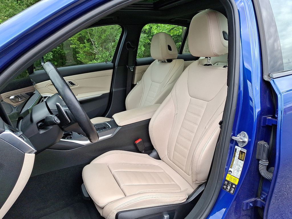 2023 BMW 3 Series 330i xDrive 13